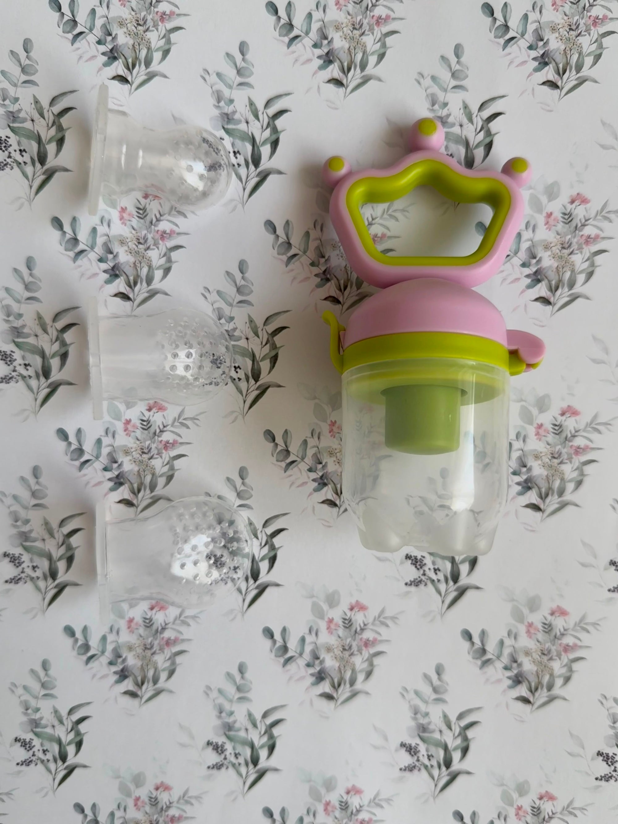 The Calm Night Feed Guide included with her order