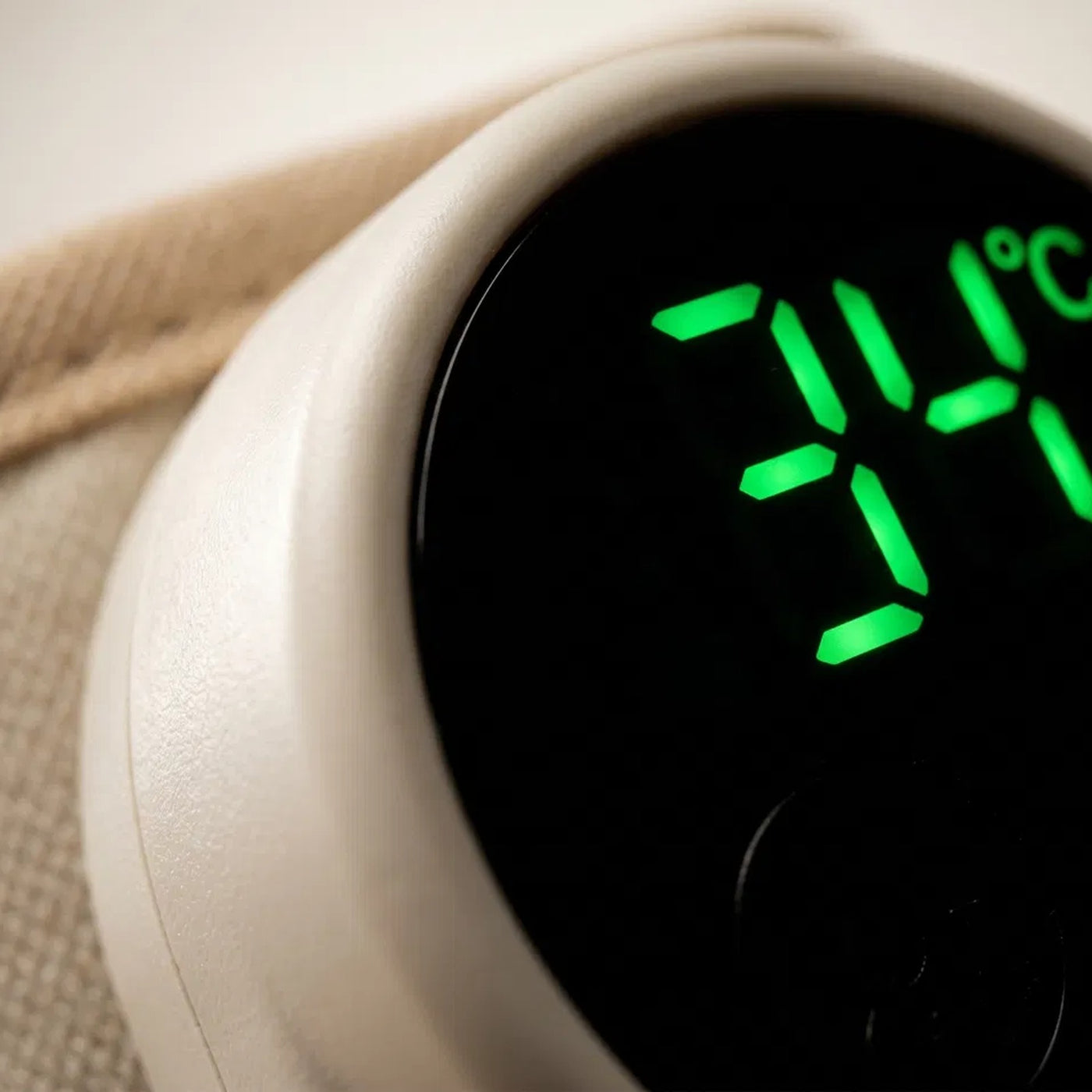 Close-up of ZuzuNest display showing a precise temperature  — view 8